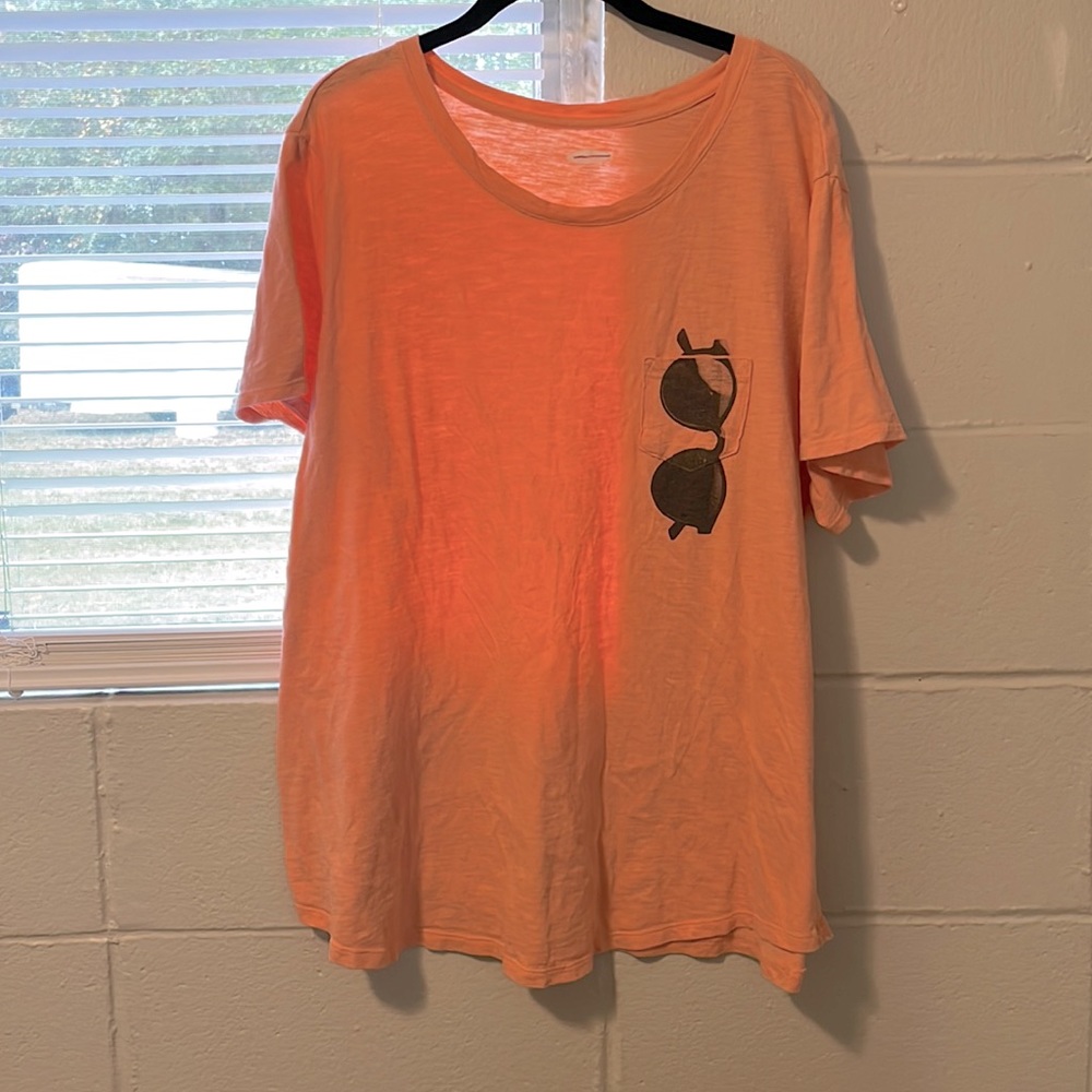 Old Navy highlighter pink Tall T-shirt with shades on (Left) pocket